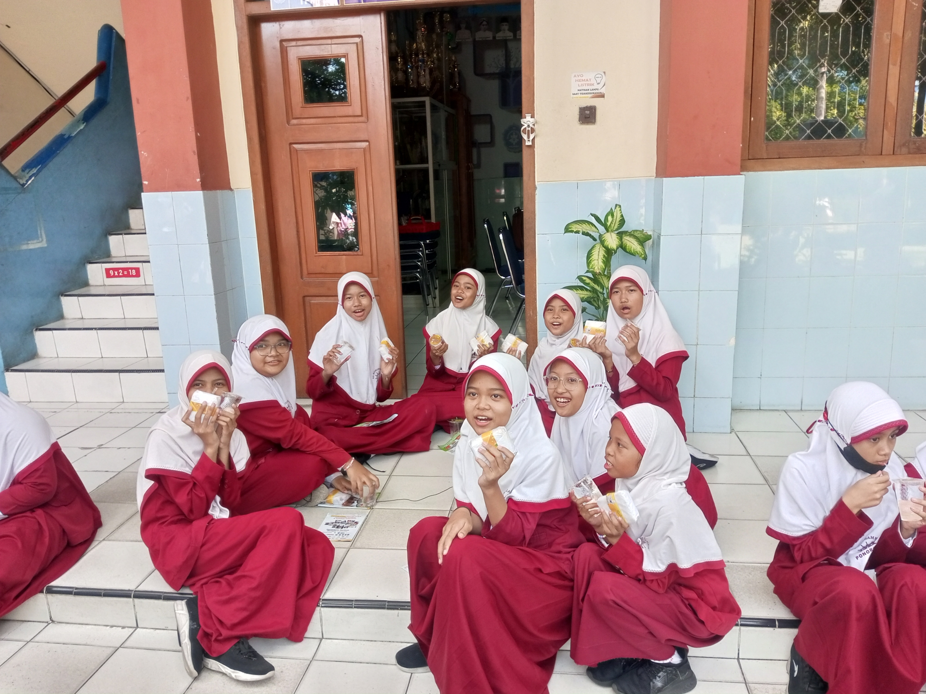 Nasi Cokot Rendangmu, Inovasi Lazismu Ponorogo Sebagai Sarana Sosialisasi QurbanMu 2024 Mendatang