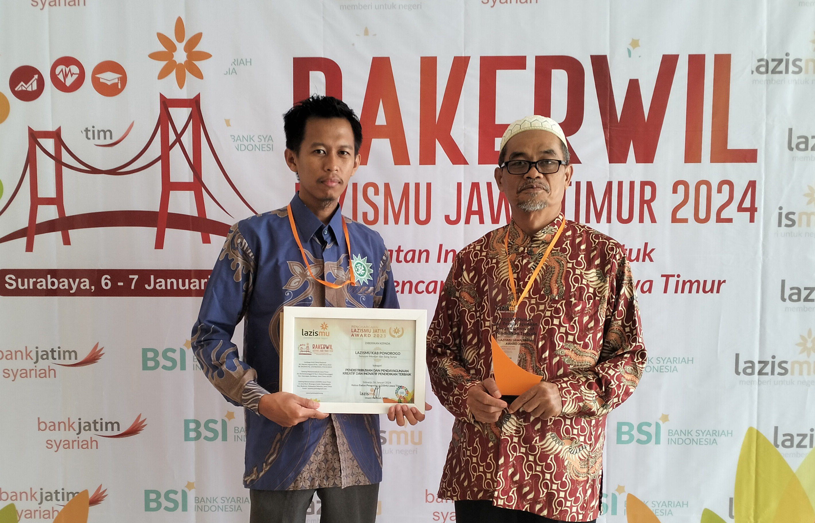Terbaik, Lazismu Ponorogo Raih Penghargaan dalam Lazismu Jatim Award 2023